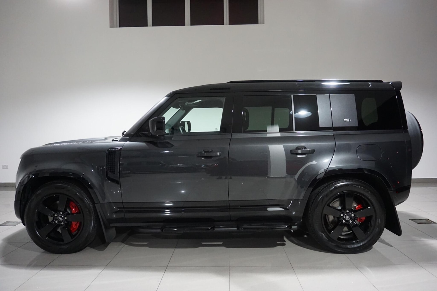 Used Land Rover Defender 110 2023 for sale - 76012444: Photo 33
