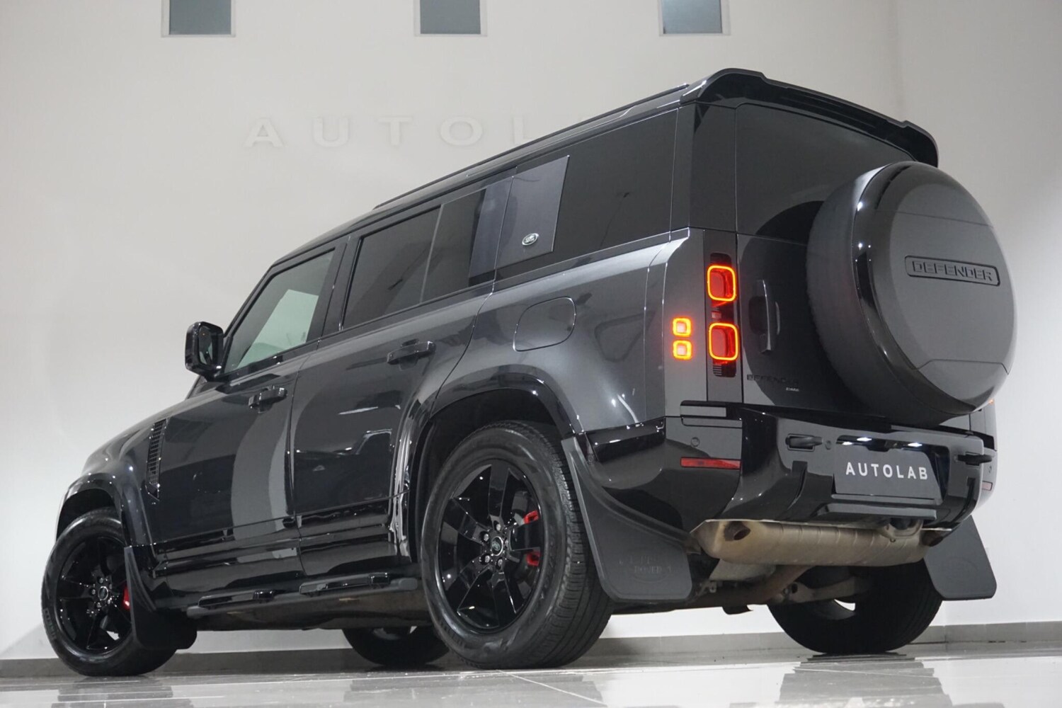 Used Land Rover Defender 110 2023 for sale - 76012444: Photo 34