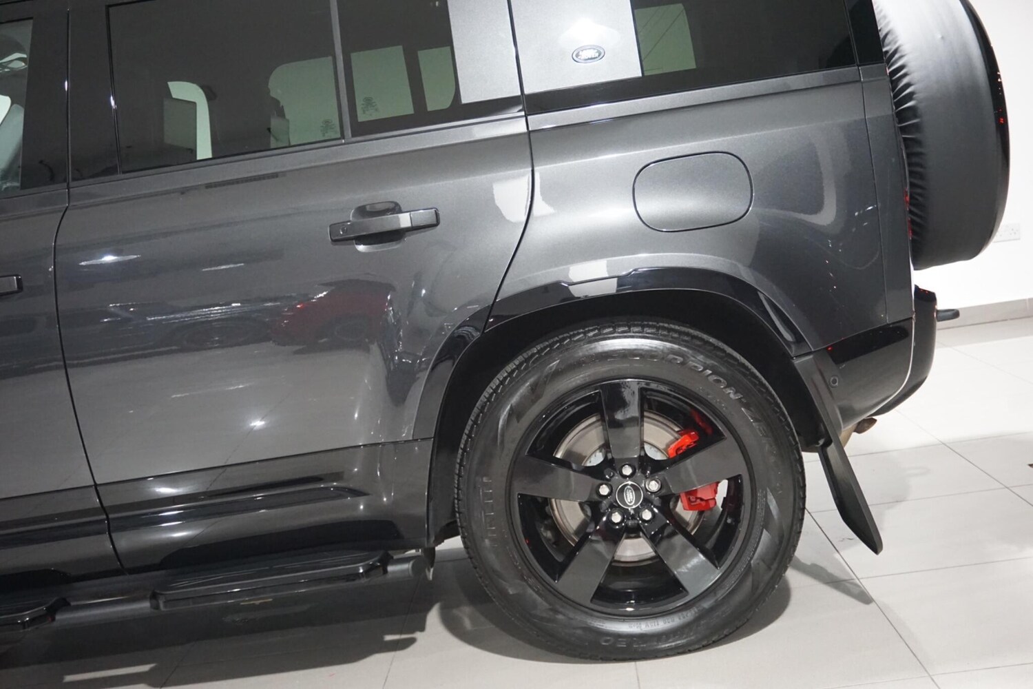 Used Land Rover Defender 110 2023 for sale - 76012444: Photo 48