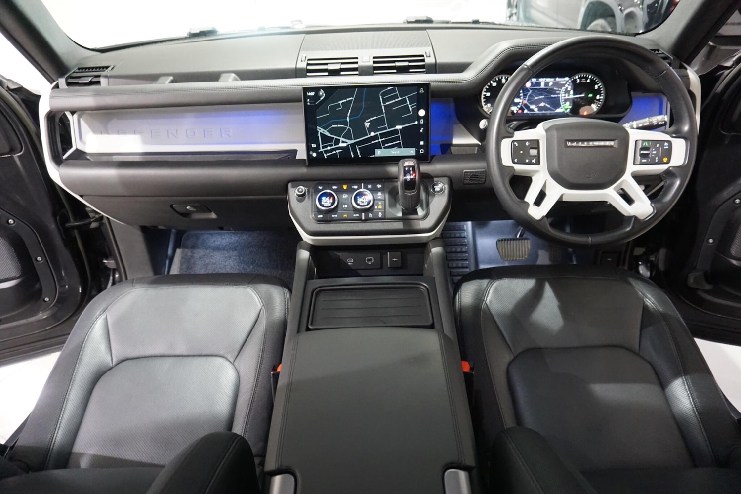 Used Land Rover Defender 110 2023 for sale - 76012444: Photo 6