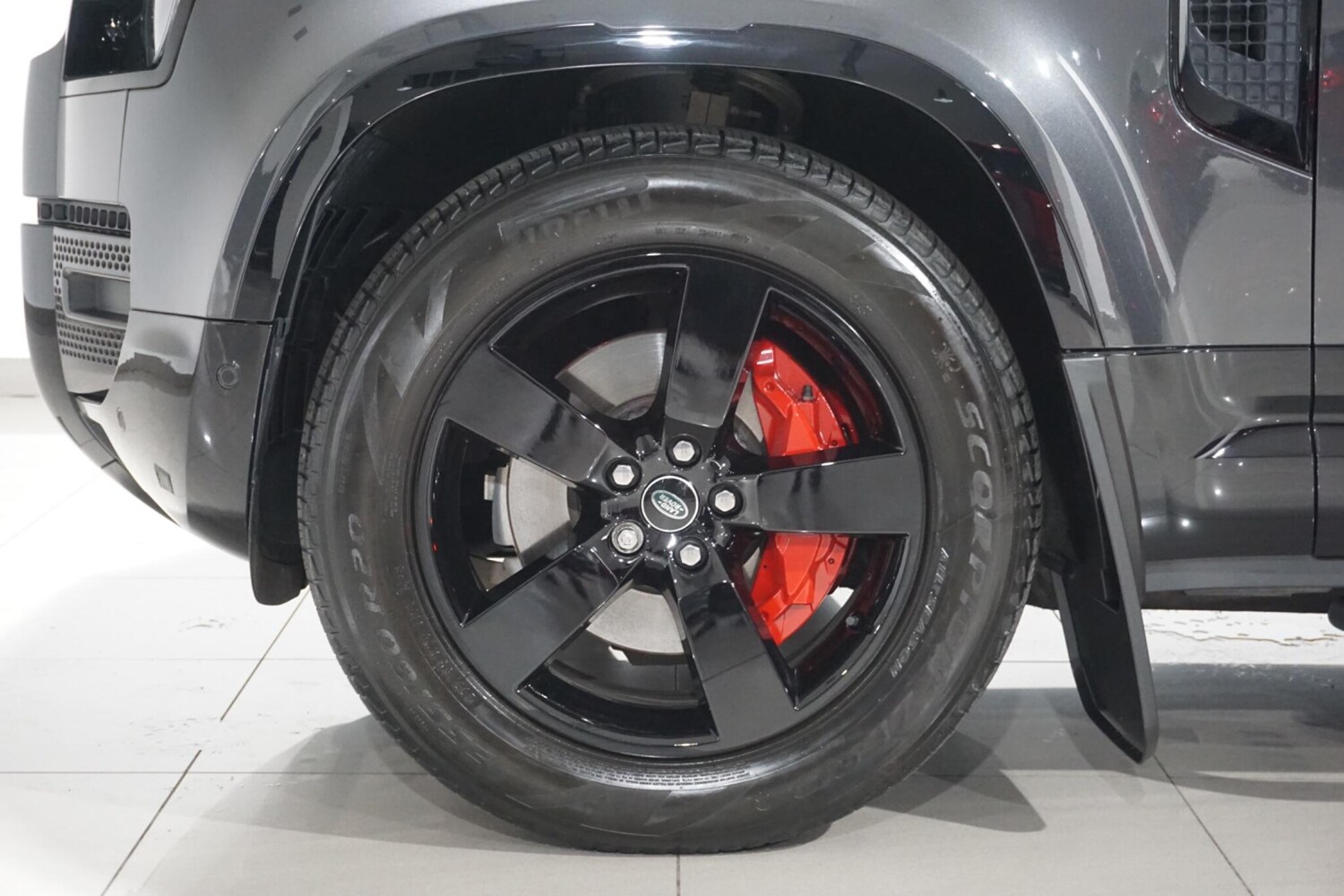 Used Land Rover Defender 110 2023 for sale - 76012444: Photo 70