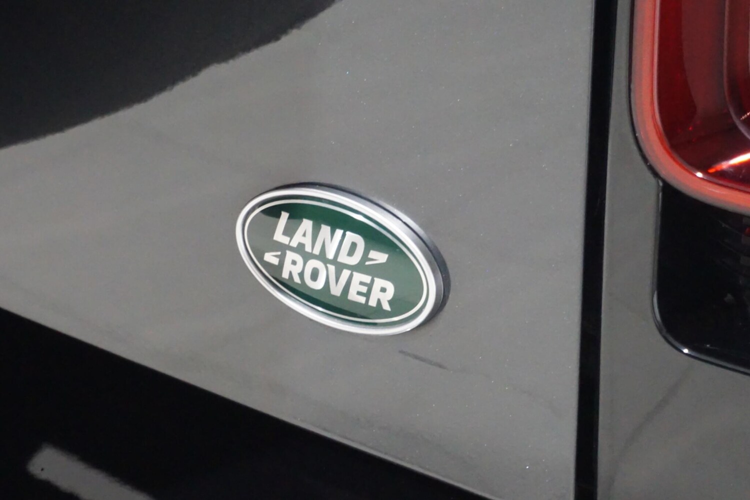 Used Land Rover Defender 110 2023 for sale - 76012444: Photo 75