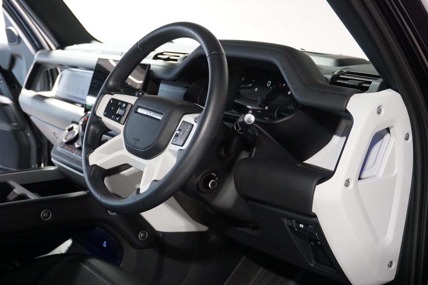 Used Land Rover Defender 2024 for sale - 77439725: Photo 14