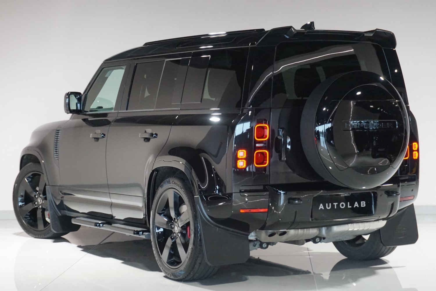 Used Land Rover Defender 2024 for sale - 77439725: Photo 6