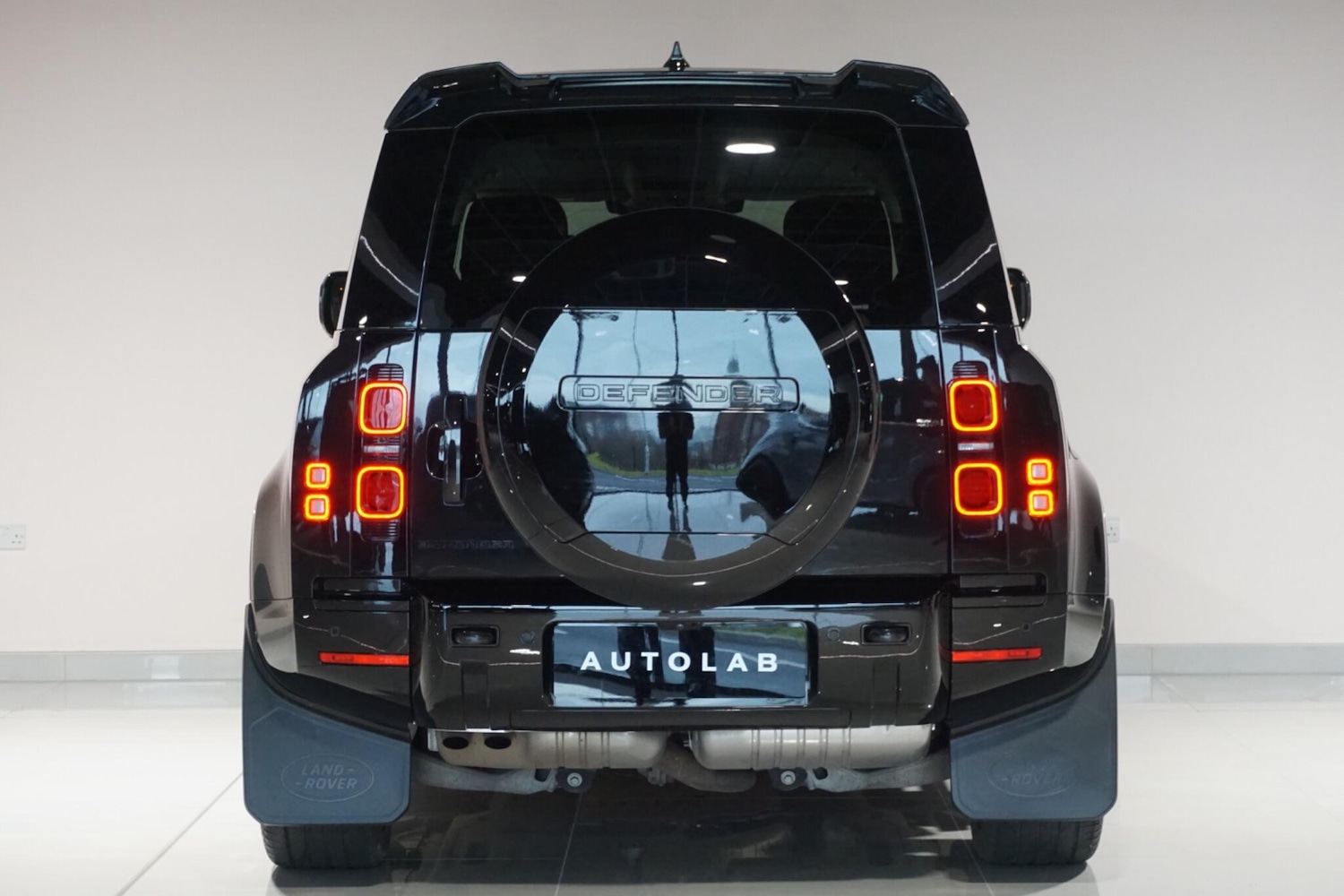 Used Land Rover Defender 2024 for sale - 77439725: Photo 8