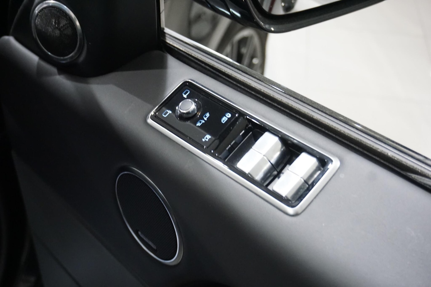 Used Land Rover Range Rover Sport for sale - 77684078: Photo 64