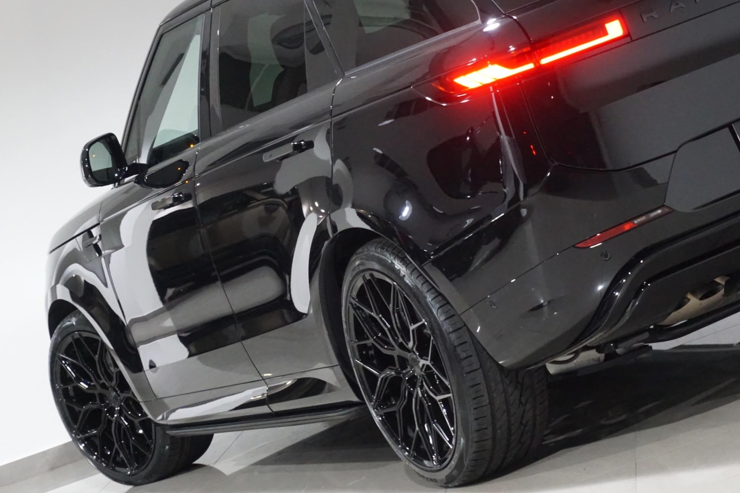 Used Land Rover Range Rover Sport 2023 for sale - 76645982: Photo 43