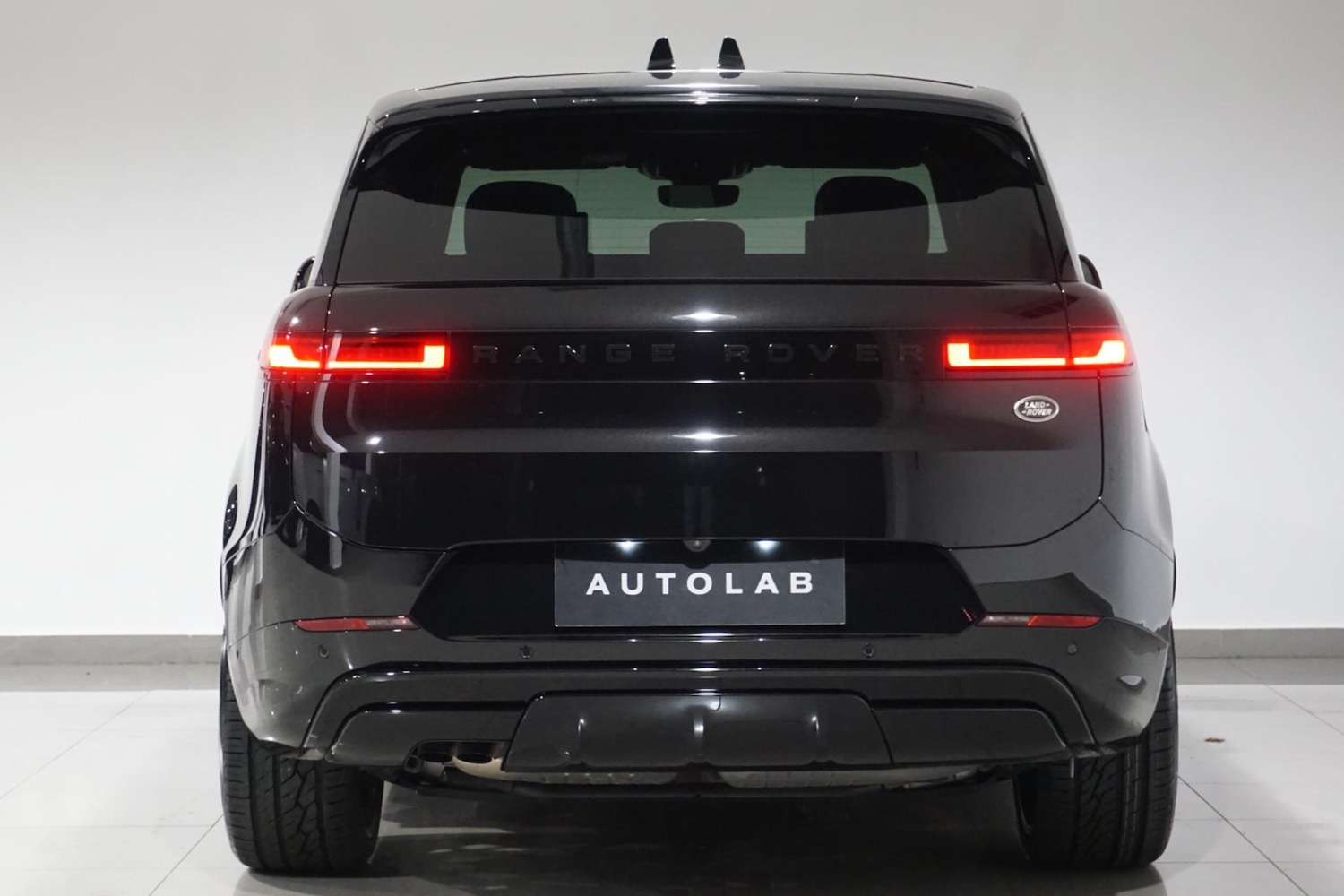 Used Land Rover Range Rover Sport 2023 for sale - 76645982: Photo 8