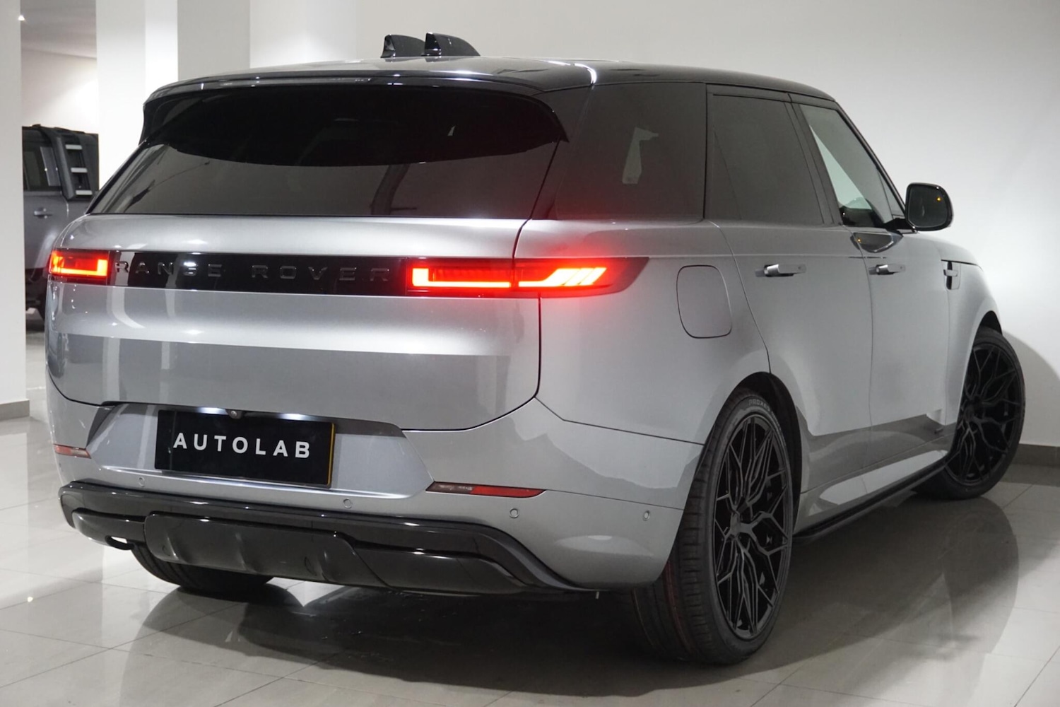 Used Land Rover Range Rover Sport for sale - 76476477: Photo 27