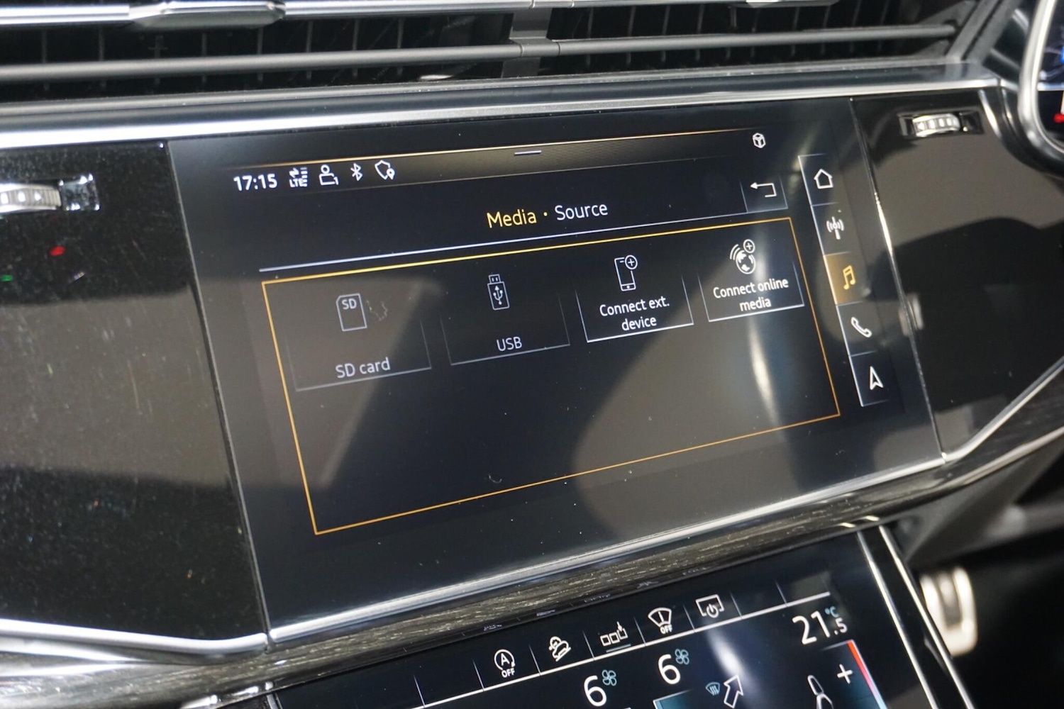 Used Audi SQ7 2020 for sale - 76537670: Photo 65