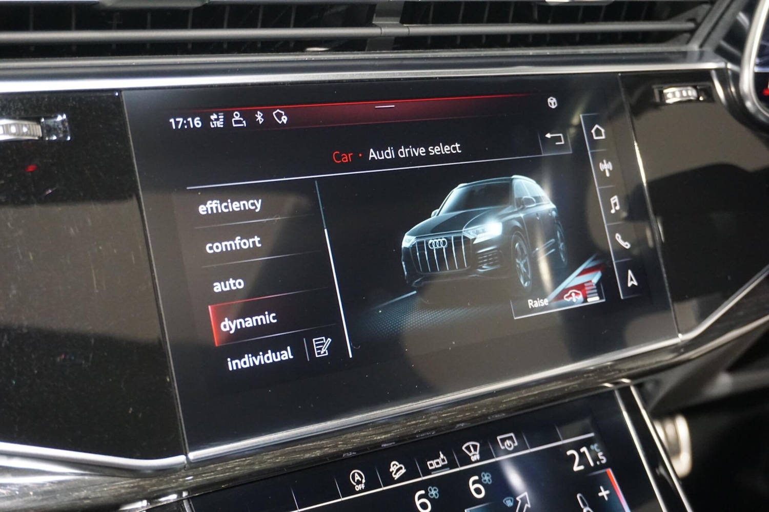 Used Audi SQ7 2020 for sale - 76537670: Photo 67