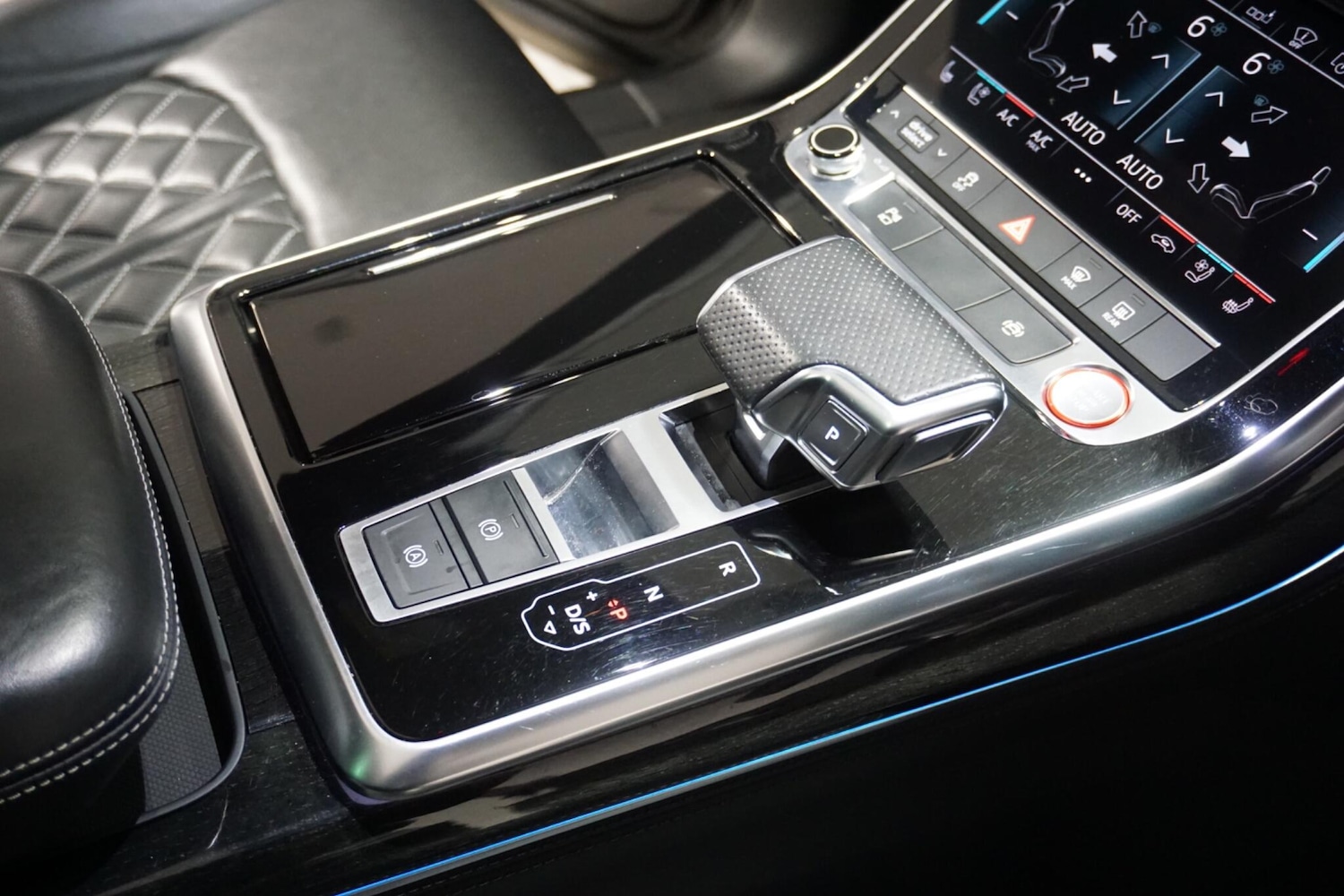 Used Audi SQ7 2020 for sale - 76537670: Photo 70