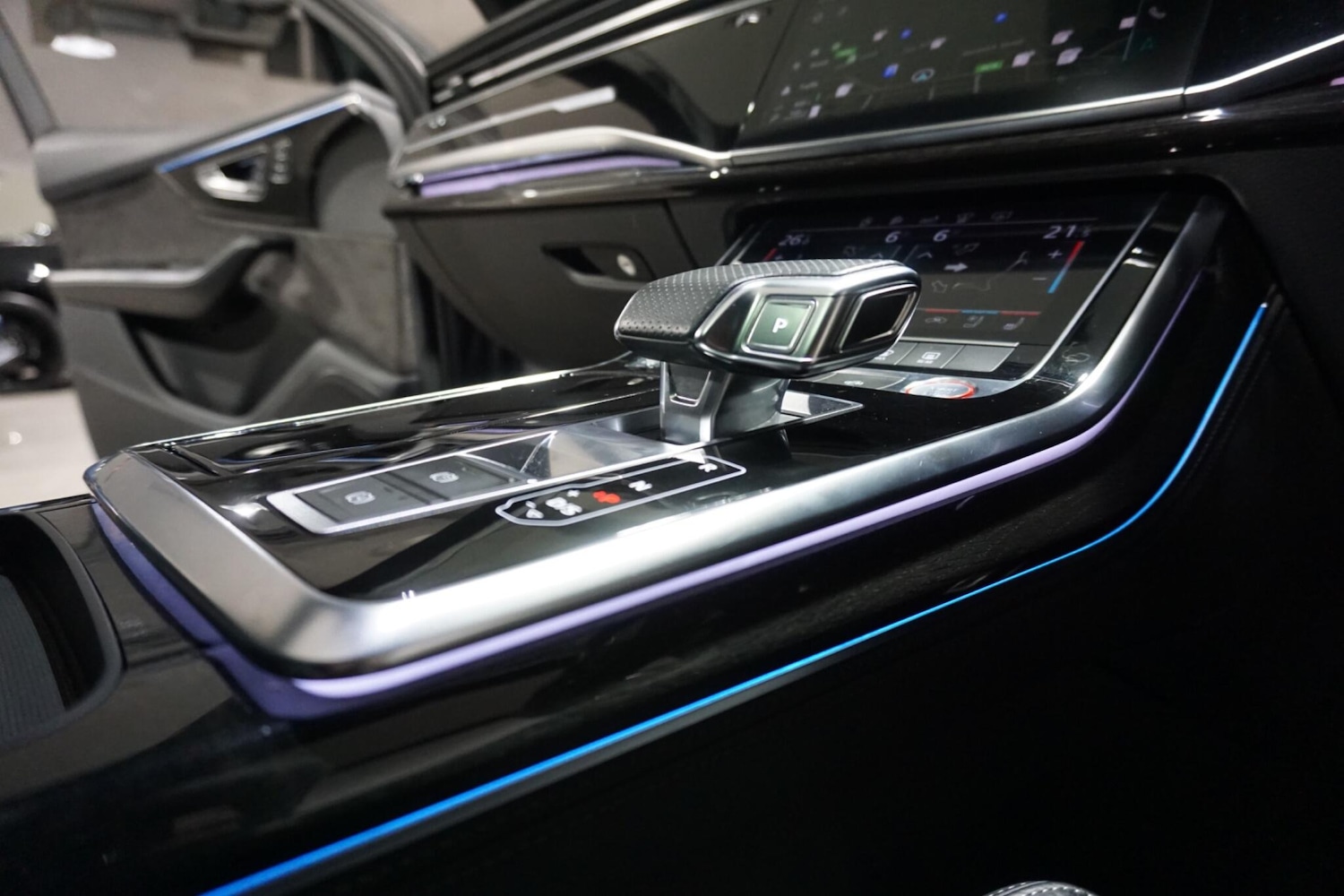 Used Audi SQ7 2020 for sale - 76537670: Photo 71