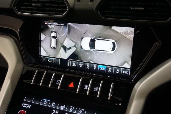 Used Lamborghini Urus 2020 for sale - 76227290: Photo 15