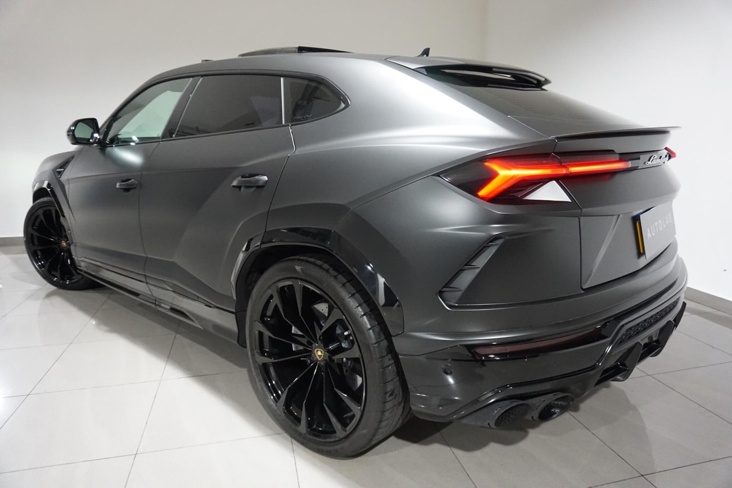 Used Lamborghini Urus 2020 for sale - 76227290: Photo 22