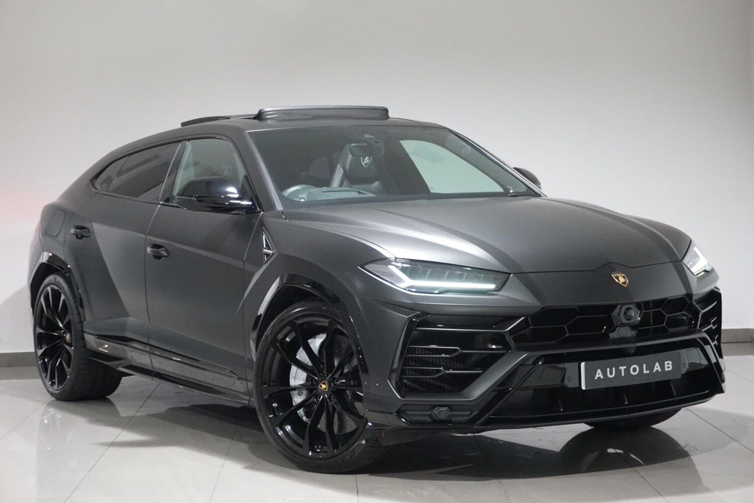 Used Lamborghini Urus 2020 for sale - 76227290: Photo 34