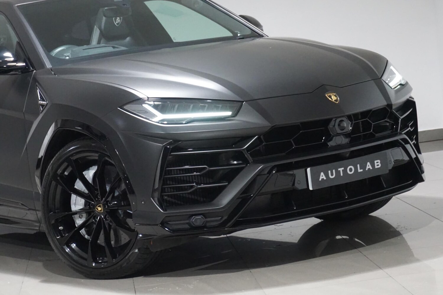 Used Lamborghini Urus 2020 for sale - 76227290: Photo 36