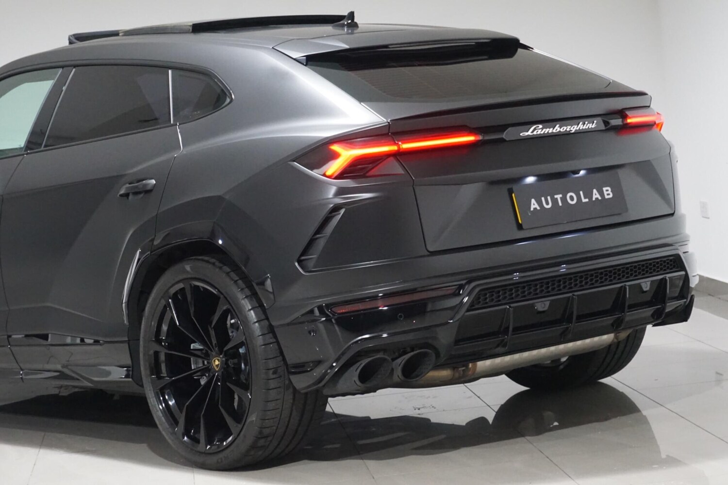 Used Lamborghini Urus 2020 for sale - 76227290: Photo 37