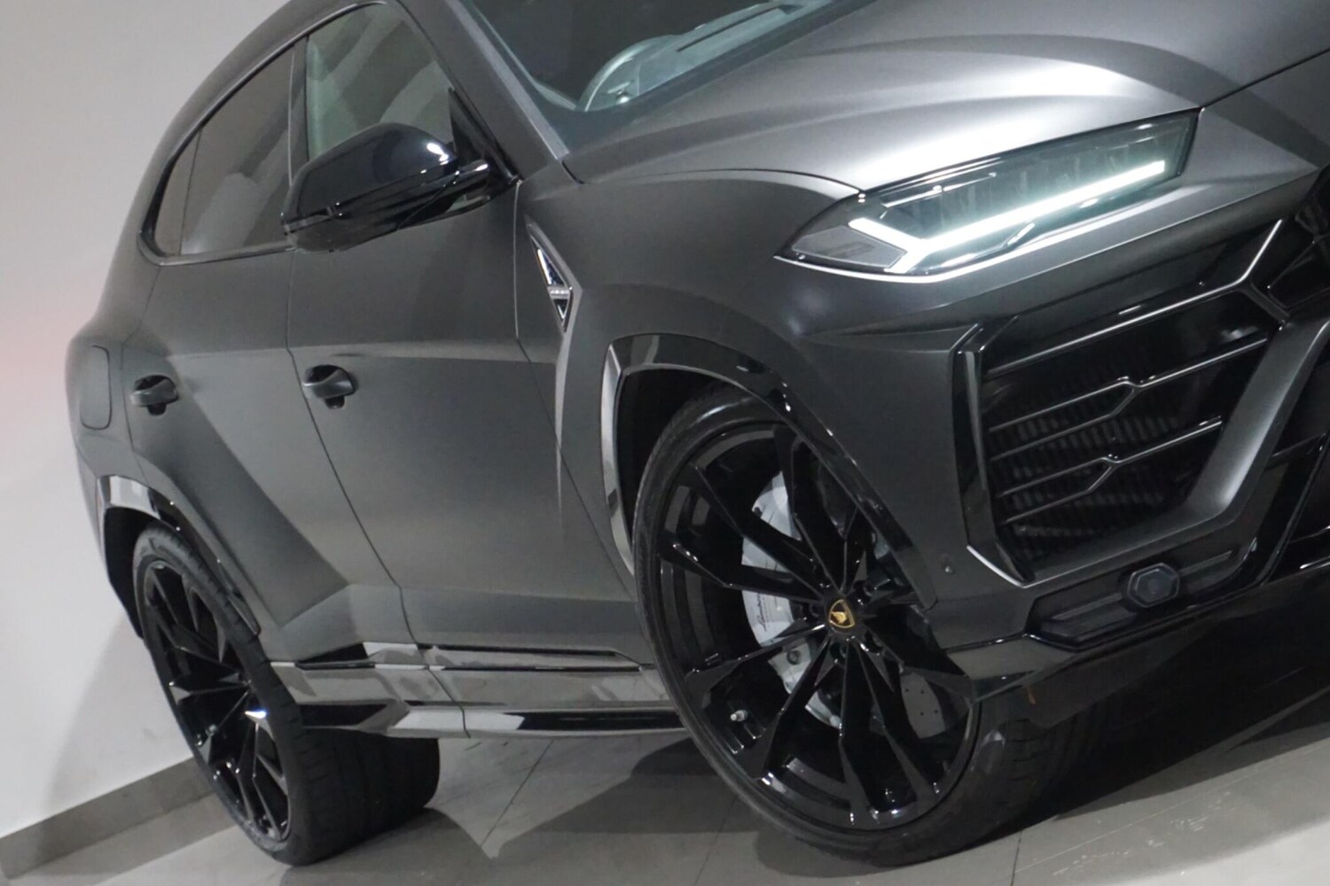 Used Lamborghini Urus 2020 for sale - 76227290: Photo 38