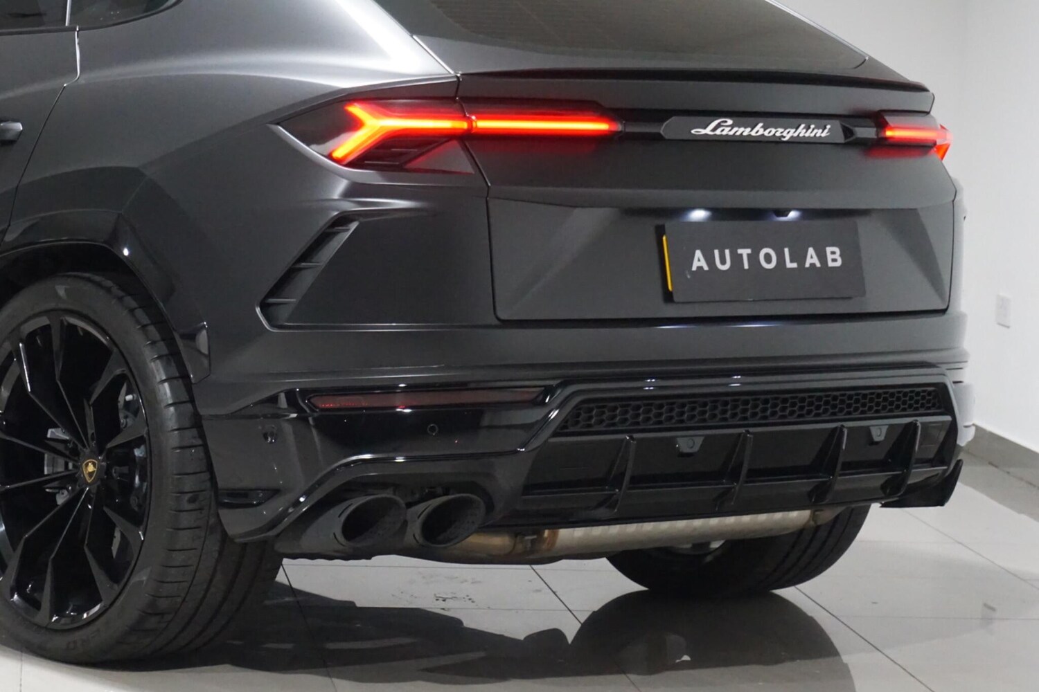 Used Lamborghini Urus 2020 for sale - 76227290: Photo 41