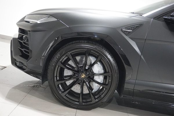Used Lamborghini Urus 2020 for sale - 76227290: Photo 44