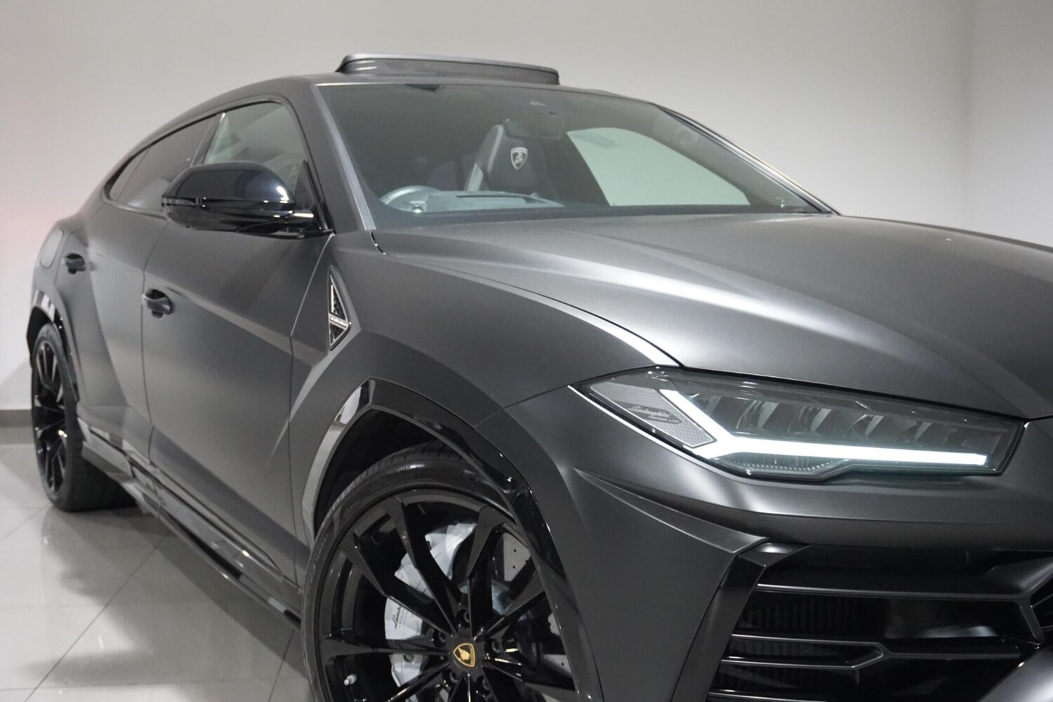 Used Lamborghini Urus 2020 for sale - 76227290: Photo 46