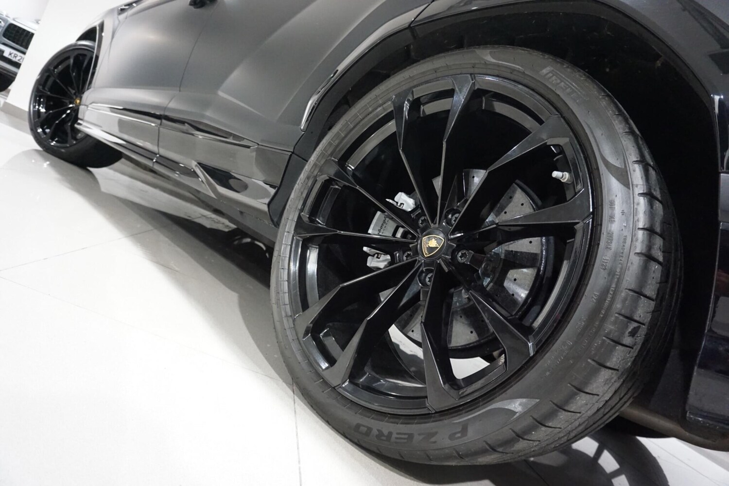 Used Lamborghini Urus 2020 for sale - 76227290: Photo 48