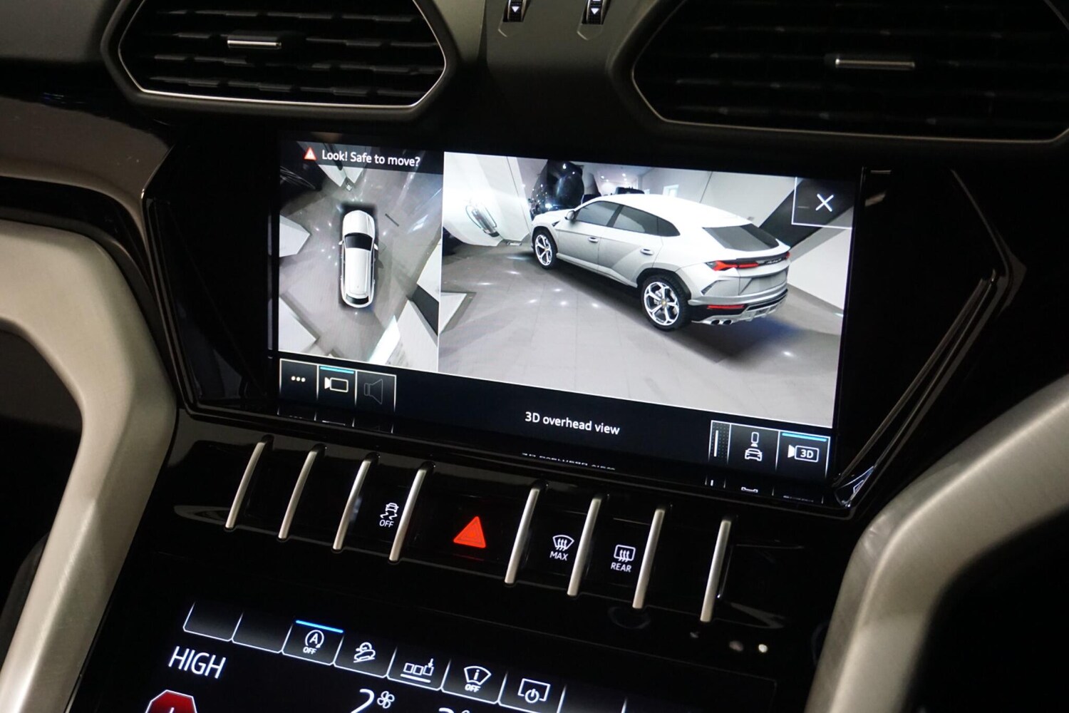 Used Lamborghini Urus 2020 for sale - 76227290: Photo 56