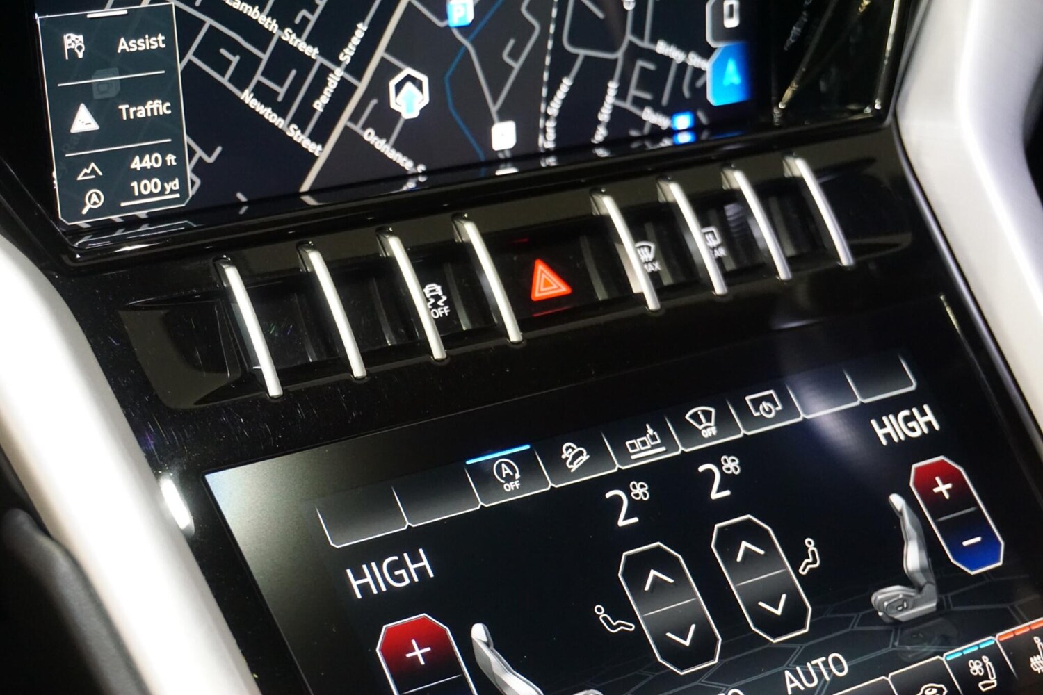 Used Lamborghini Urus 2020 for sale - 76227290: Photo 63