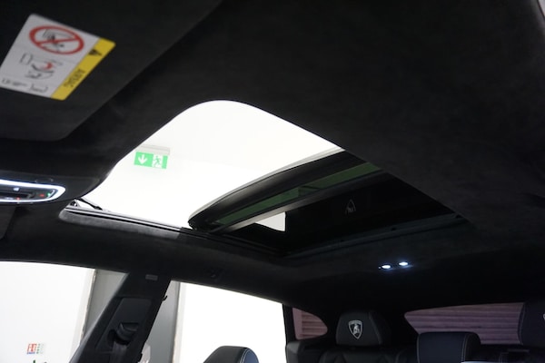 Used Lamborghini Urus 2020 for sale - 76227290: Photo 9