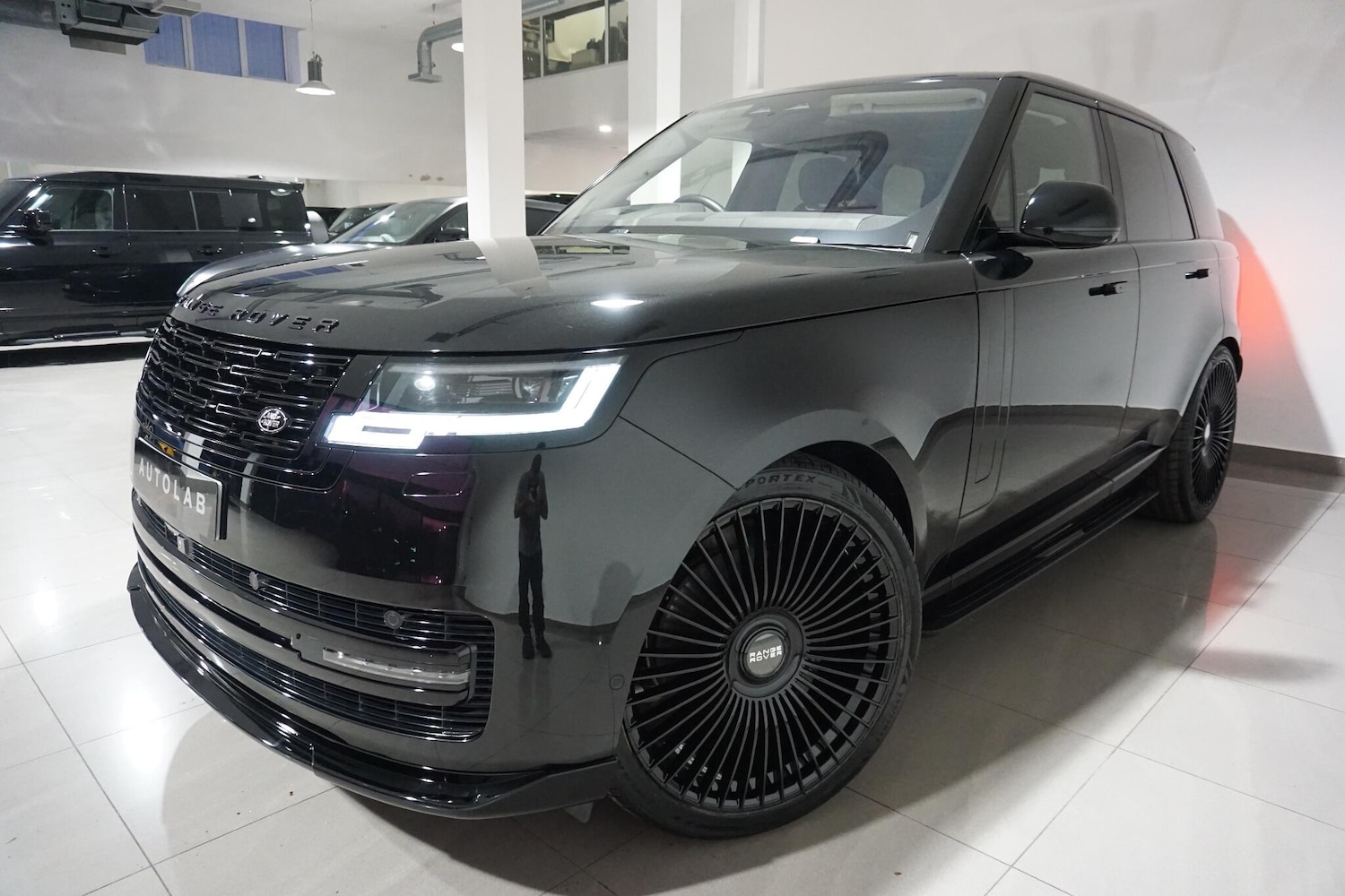 Used Land Rover Range Rover for sale - 76499532: Photo 26