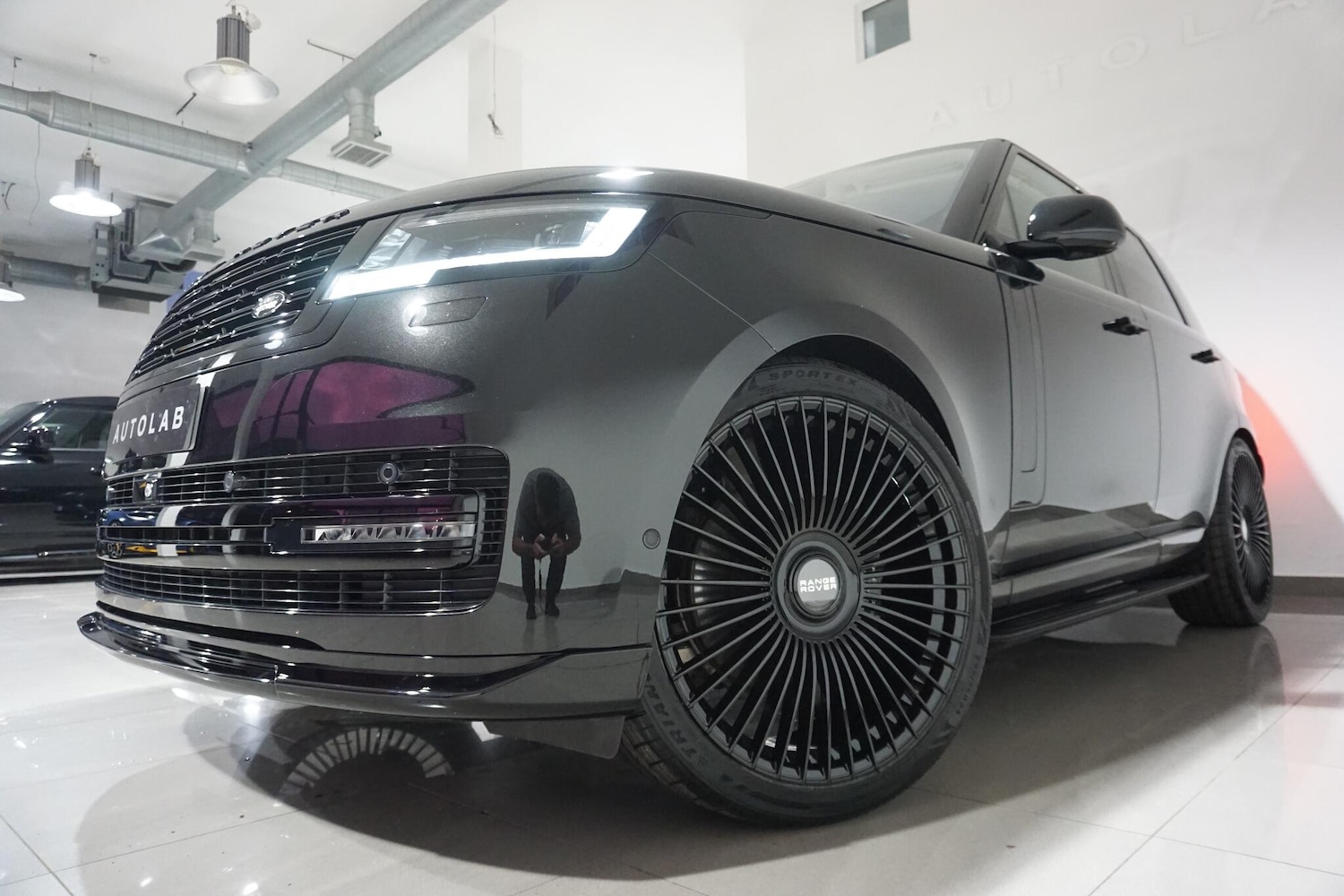 Used Land Rover Range Rover for sale - 76499532: Photo 32