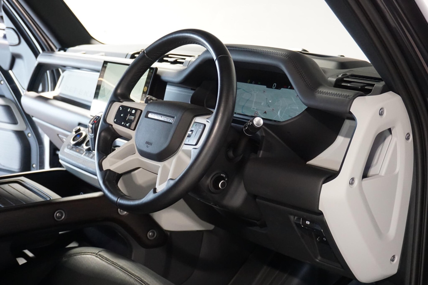 Used Land Rover Defender 2024 for sale - 78171481: Photo 12