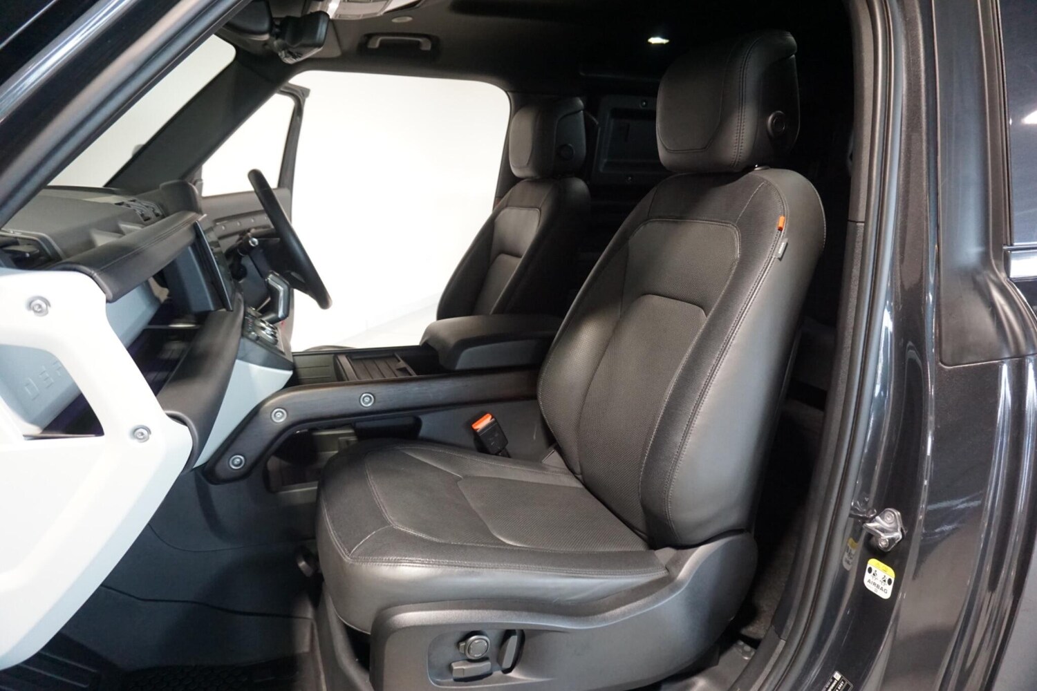 Used Land Rover Defender 2024 for sale - 78171481: Photo 53