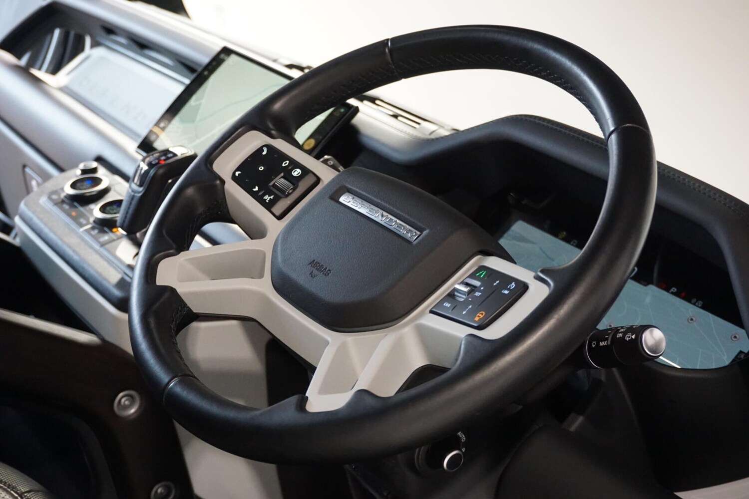 Used Land Rover Defender 2024 for sale - 78171481: Photo 55