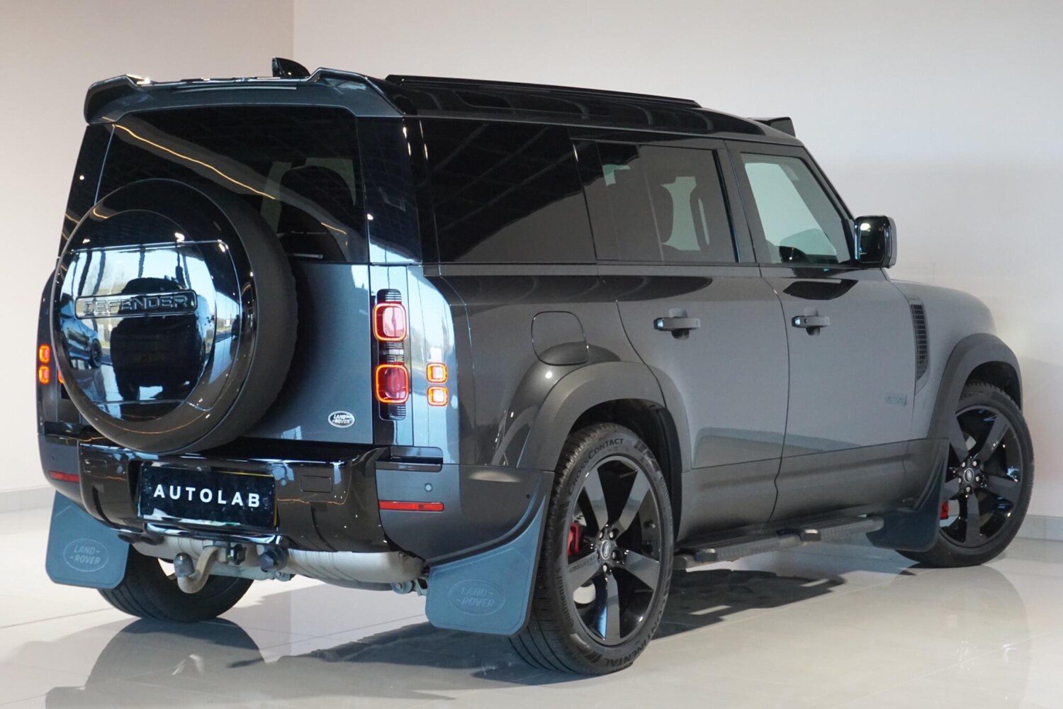 Used Land Rover Defender 110 for sale - 77738344: Photo 20