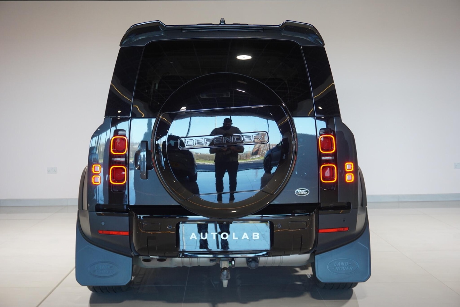 Used Land Rover Defender 110 for sale - 77738344: Photo 25