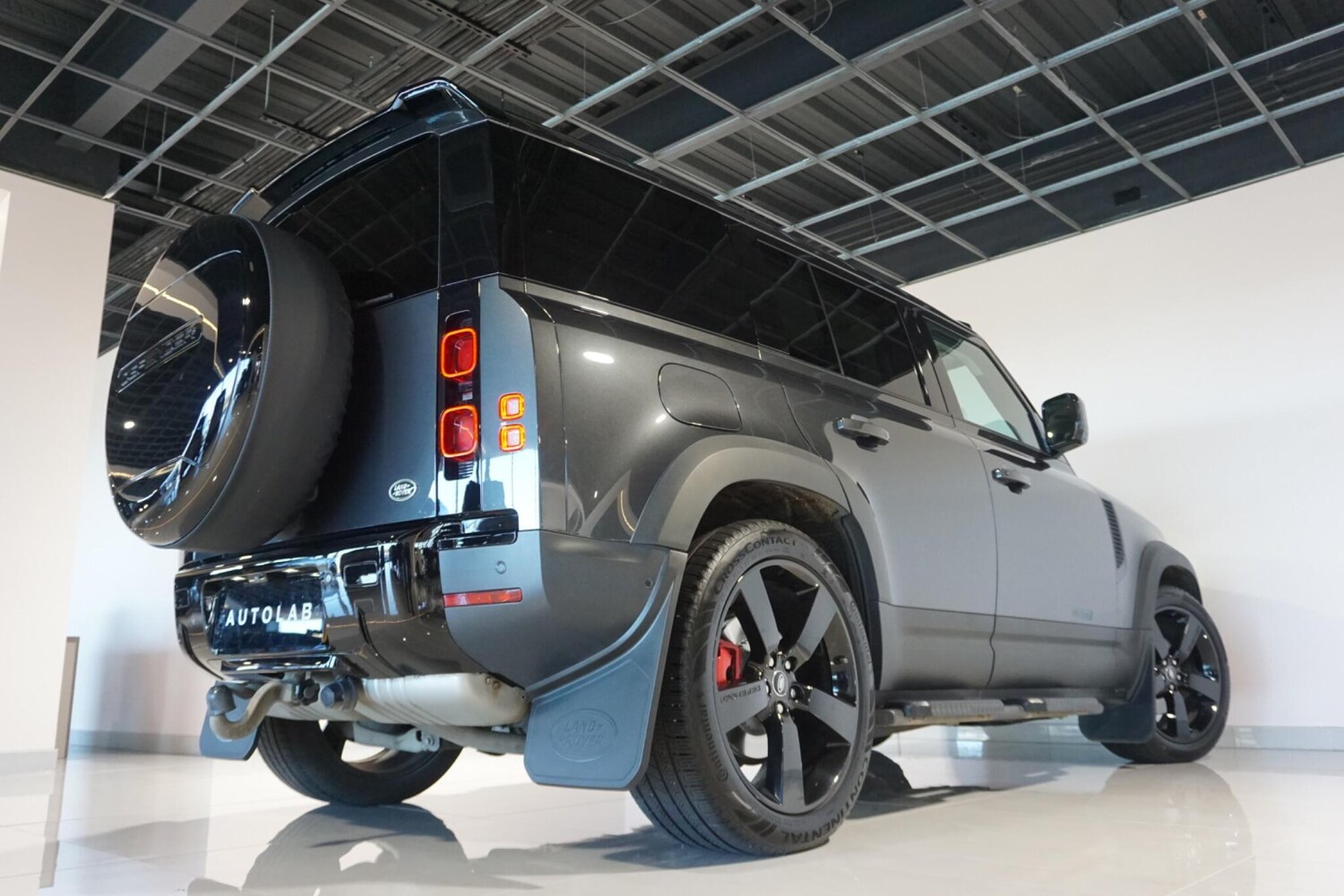 Used Land Rover Defender 110 for sale - 77738344: Photo 30