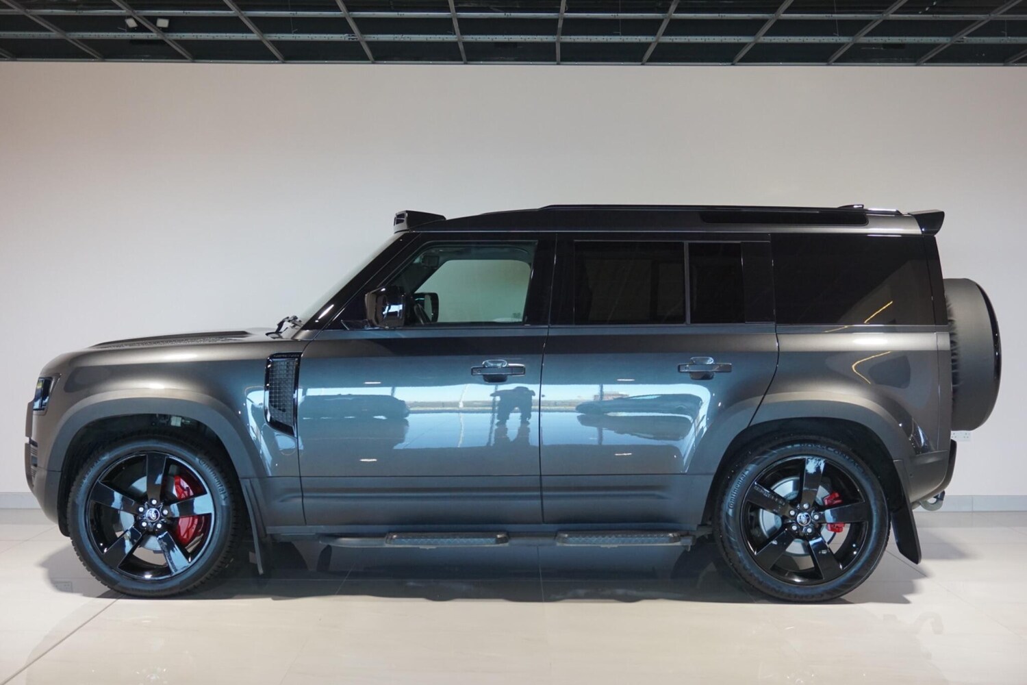 Used Land Rover Defender 110 for sale - 77738344: Photo 32