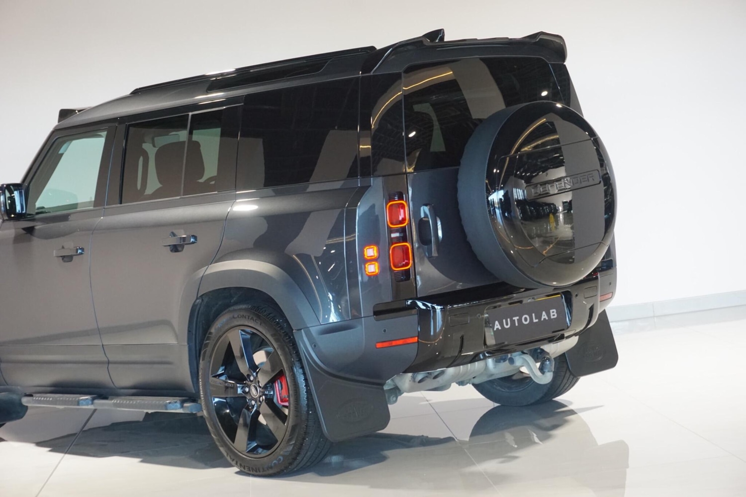 Used Land Rover Defender 110 for sale - 77738344: Photo 39