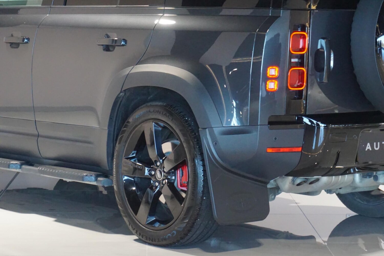 Used Land Rover Defender 110 for sale - 77738344: Photo 45