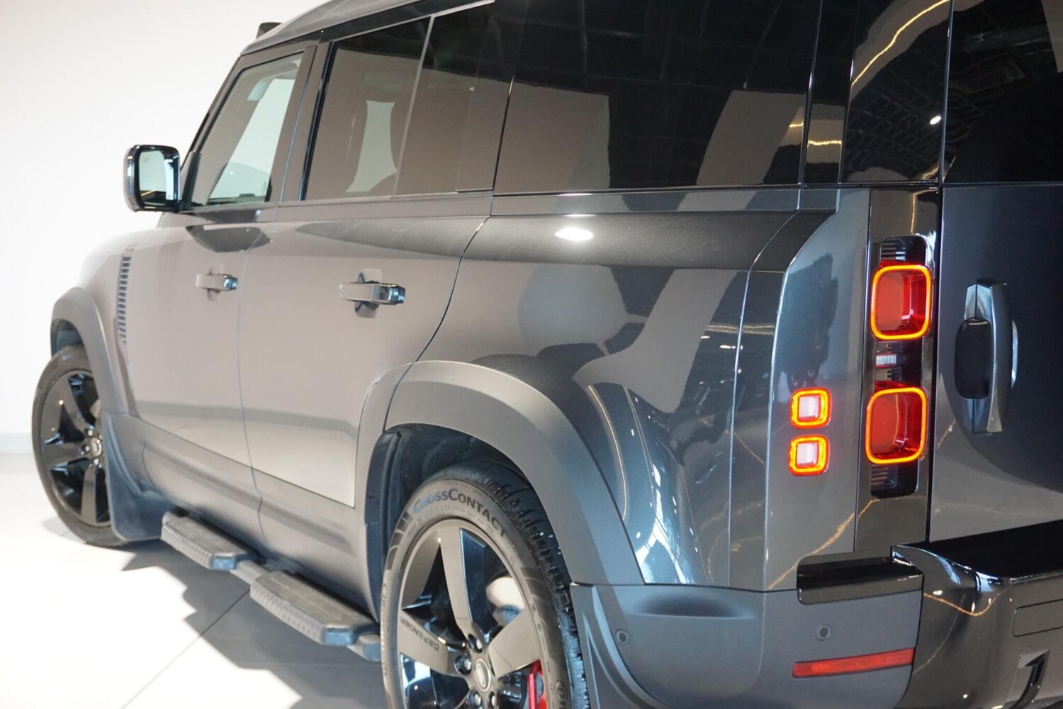 Used Land Rover Defender 110 for sale - 77738344: Photo 49