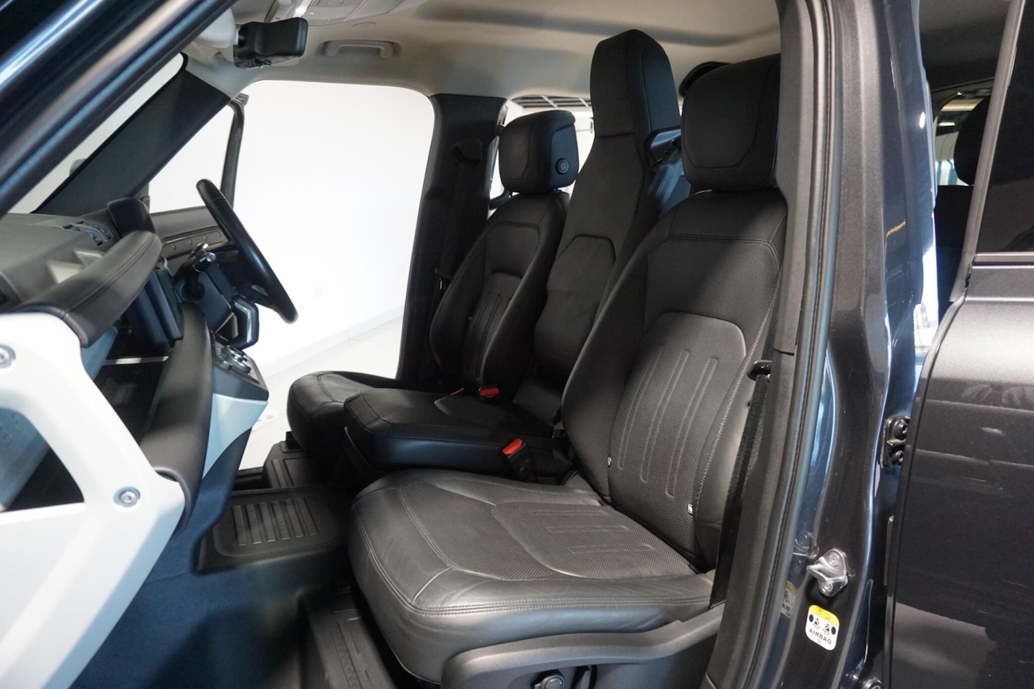 Used Land Rover Defender 110 for sale - 77738344: Photo 51