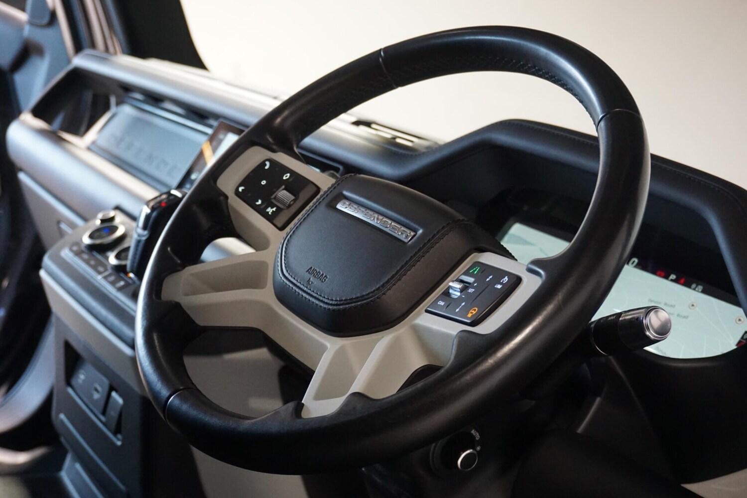 Used Land Rover Defender 110 for sale - 77738344: Photo 54