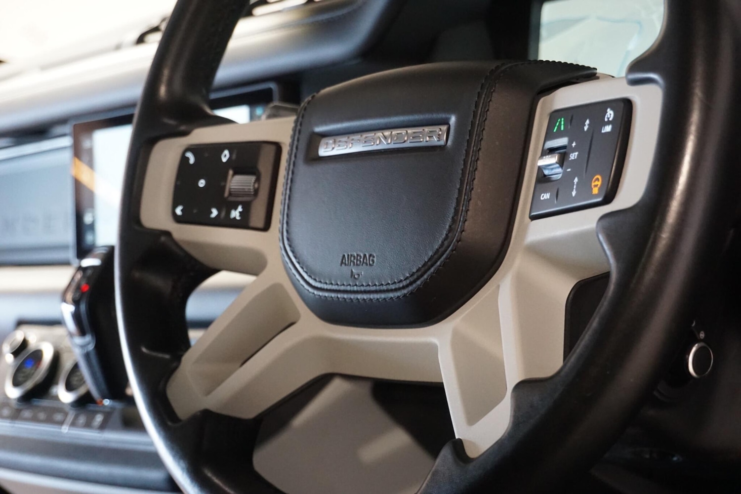 Used Land Rover Defender 110 for sale - 77738344: Photo 55