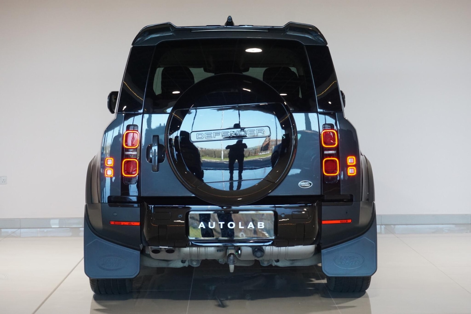 Used Land Rover Defender 110 for sale - 77738344: Photo 8