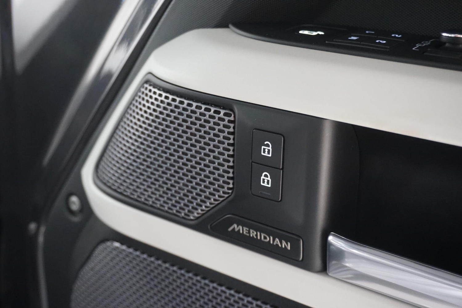 Used Land Rover Defender 110 2022 for sale - 76965485: Photo 23