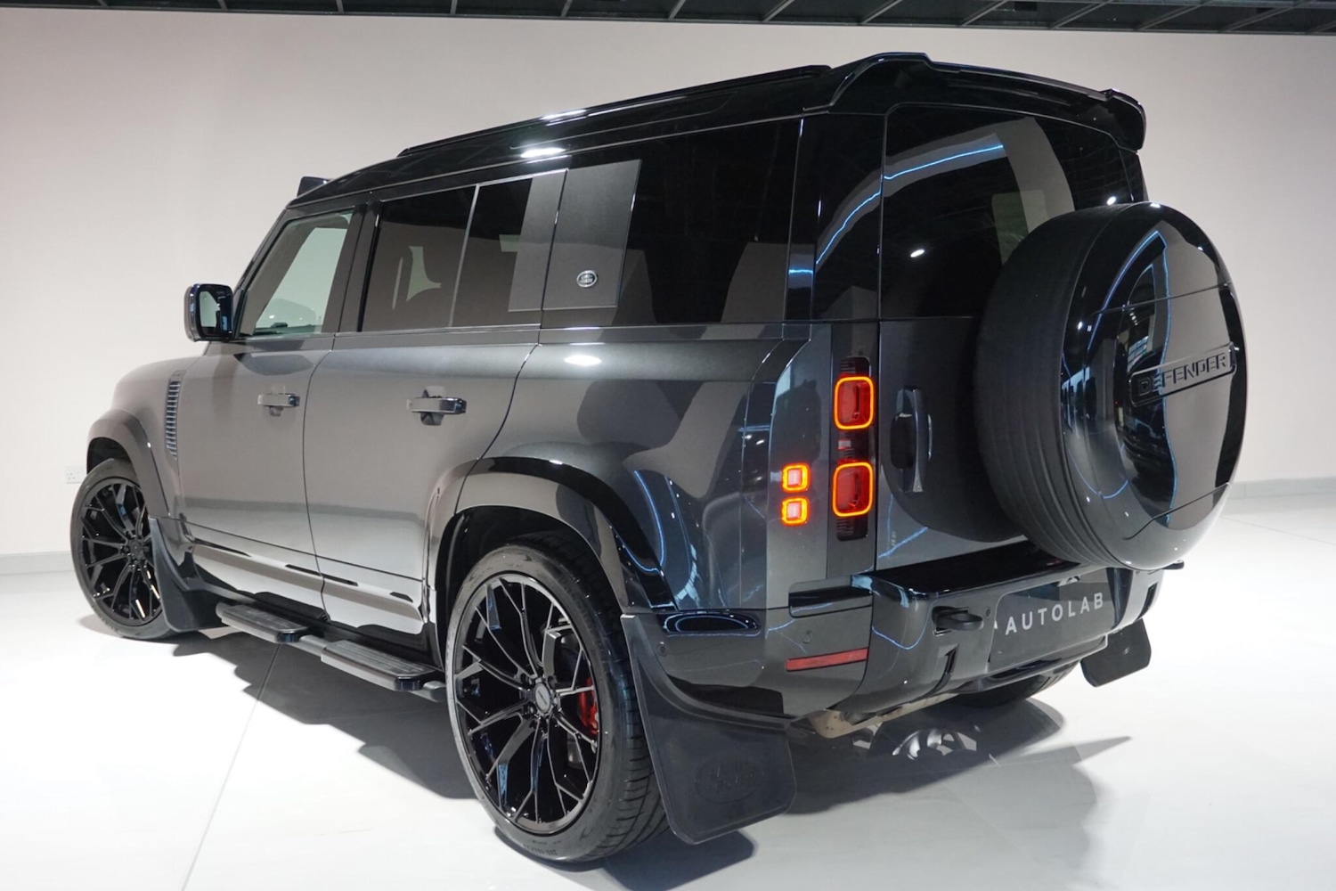 Used Land Rover Defender 110 2022 for sale - 76965485: Photo 29