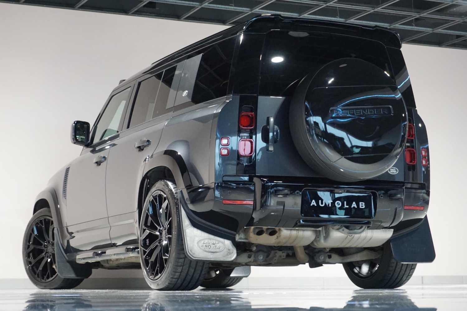 Used Land Rover Defender 110 2022 for sale - 76965485: Photo 33