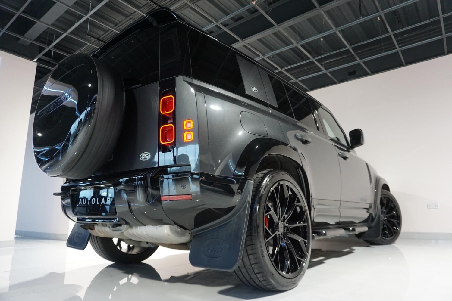 Used Land Rover Defender 110 2022 for sale - 76965485: Photo 35